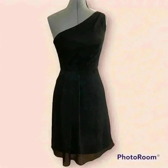 David's Bridal Black Bridesmaid’s Dress Size 2 One Shoulder. - Picture 1 of 10